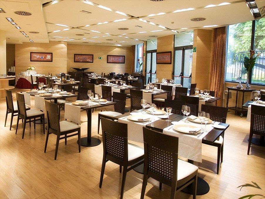 Ribera De Triana Hotel Sevilla Restaurace fotografie
